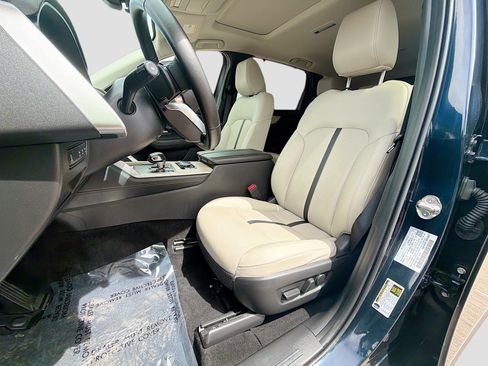 Used 2025 MAZDA CX-90 3.3 Turbo w/ Preferred Package AWD/4WD image 13