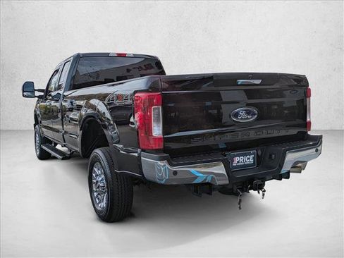 Used 2019 Ford F250 XLT w/ XLT Premium Package image 8