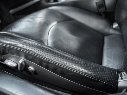 Used 2011 Porsche 911 Turbo S image 33