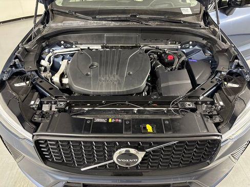 Used 2025 Volvo XC60 B5 Ultra AWD/4WD image 43