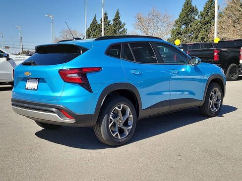 New 2026 Chevrolet Trax LT w/ LT Convenience Package image 11