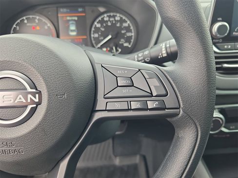 Certified 2025 Nissan Altima 2.5 S image 17