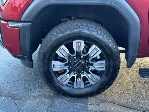 Used 2024 GMC Sierra 2500 Denali w/ Technology Package image 15