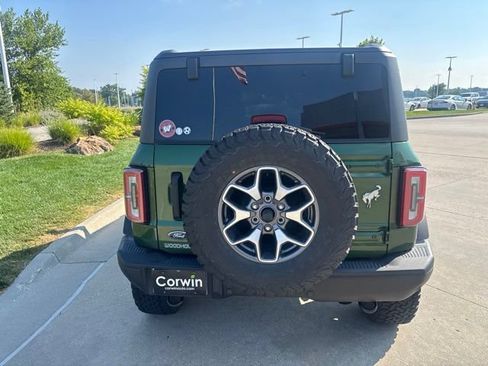 Used 2023 Ford Bronco Badlands AWD/4WD image 5