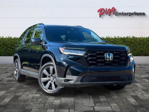Used 2025 Honda Pilot Sport image 54