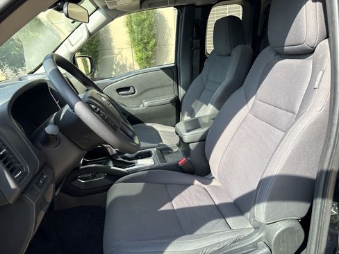 Used 2024 Nissan Frontier S w/ Technology Package AWD/4WD image 16