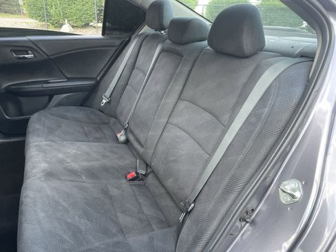Used 2016 Honda Accord EX image 19