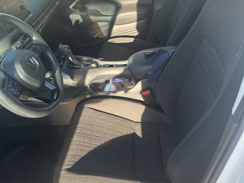 Used 2024 Honda HR-V LX image 25