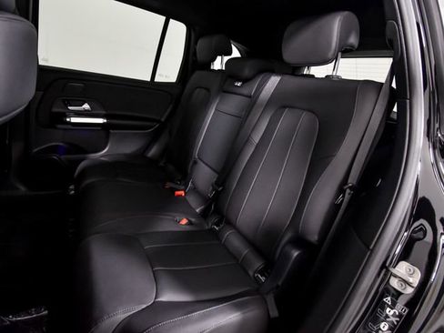 Certified 2025 Mercedes-Benz GLB 250 image 5