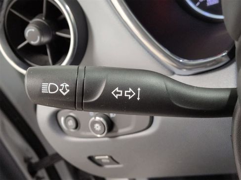 Used 2020 Chevrolet Blazer LT image 25