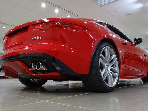 Used 2016 Jaguar F-TYPE R AWD/4WD image 16