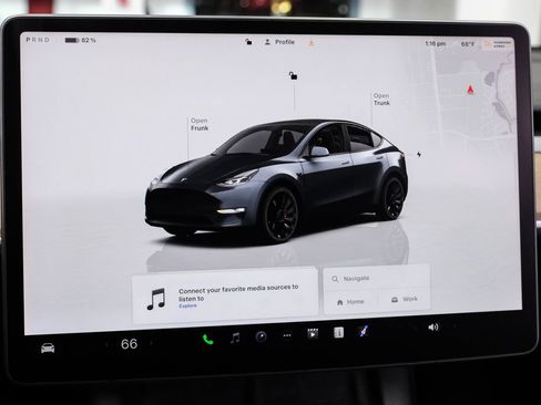 Used 2022 Tesla Model Y Performance AWD/4WD image 24