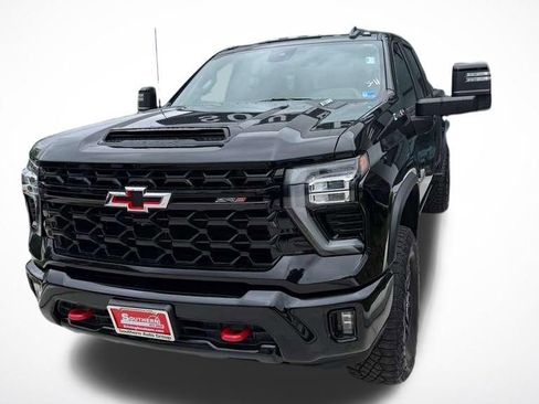 Used 2024 Chevrolet Silverado 2500 ZR2 AWD/4WD image 5