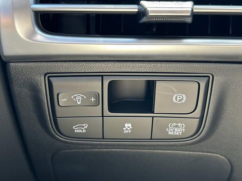 New 2026 Hyundai Tucson Limited image 29