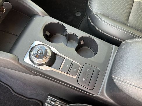 Used 2020 Ford Escape SEL FWD image 30