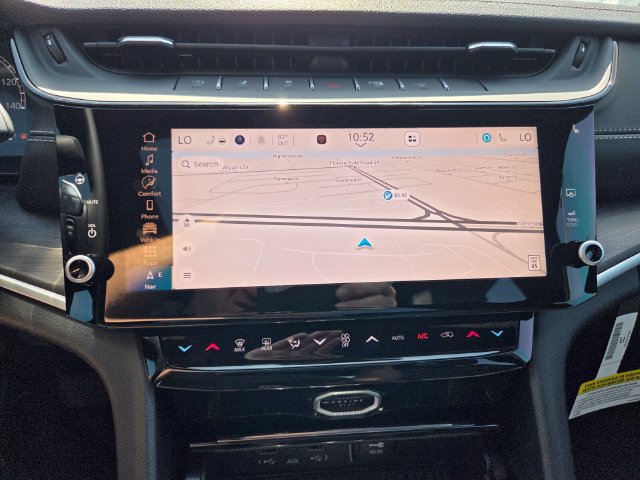 New 2026 Jeep Grand Cherokee Limited w/ Luxury Tech Group II RWD image 23