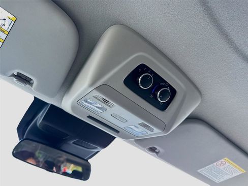 Used 2023 Ford Transit 350 XLT image 25