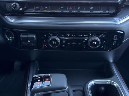 New 2026 Chevrolet Silverado 1500 High Country w/ High Country Premium Package image 15