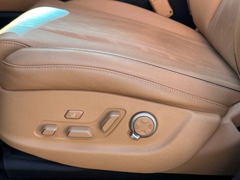 Used 2024 Genesis GV80 3.5T image 31