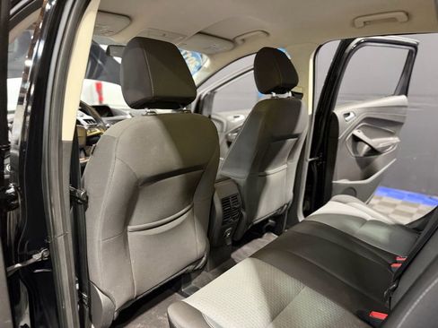 Used 2017 Ford Escape SE image 20