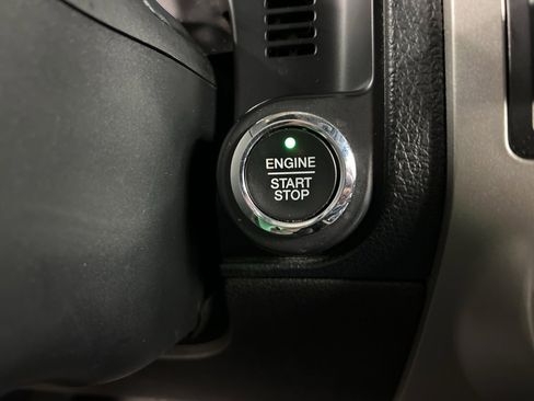 Used 2015 Ford Expedition Limited image 17