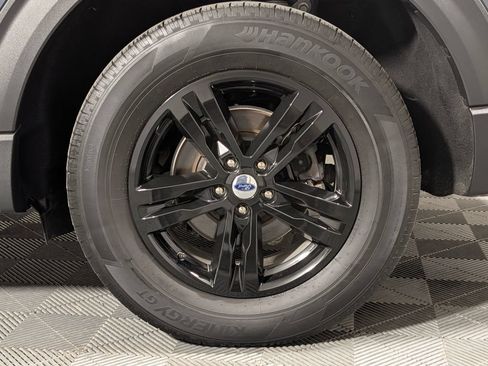 Certified 2023 Ford Explorer XLT AWD/4WD image 28