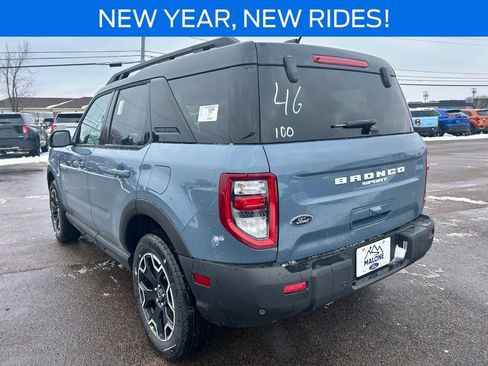 New 2025 Ford Bronco Sport Outer Banks image 4