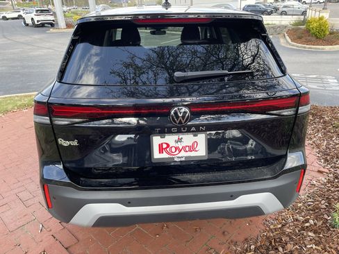 New 2026 Volkswagen Tiguan S FWD image 5