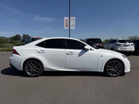 Used 2016 Lexus IS 200t w/ F Sport Package RWD image 9