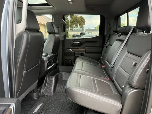 Used 2019 GMC Sierra 1500 Denali w/ Denali Ultimate Package AWD/4WD image 12