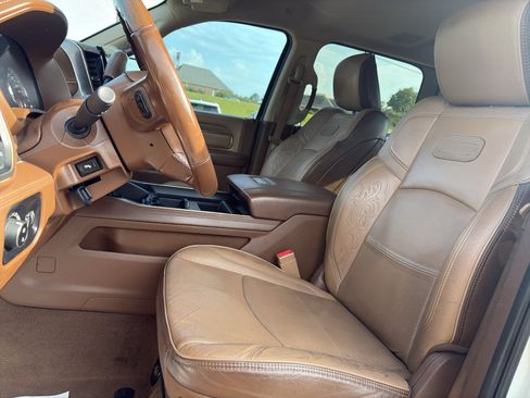 Used 2022 RAM 3500 Limited AWD/4WD image 7