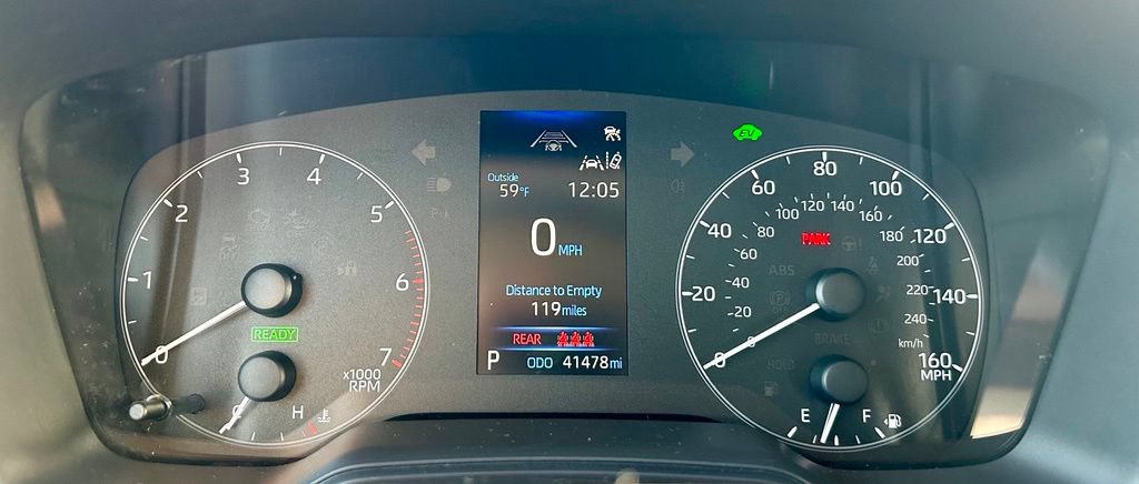 Certified 2025 Toyota Corolla LE FWD image 19