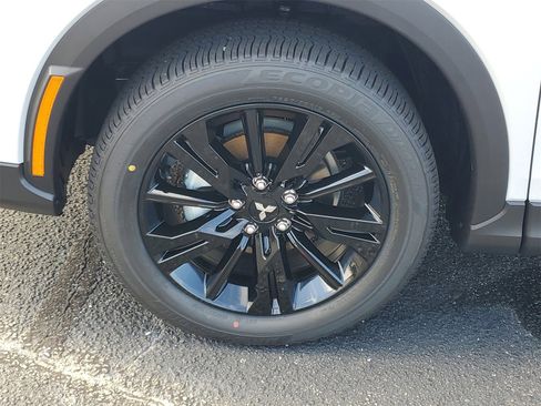 New 2026 Mitsubishi Eclipse Cross LE image 29