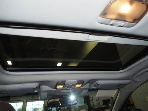 Used 2014 Subaru Outback 2.5i Limited image 10