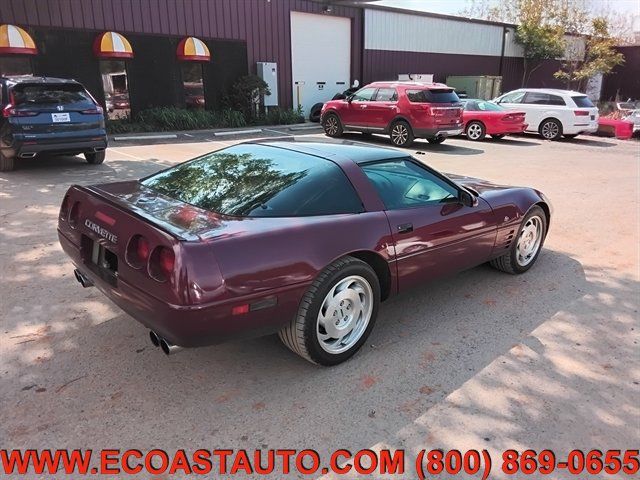 Used 1993 Chevrolet Corvette Coupe RWD image 3