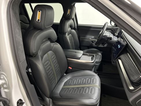 Used 2023 Rivian R1S Adventure AWD/4WD image 24