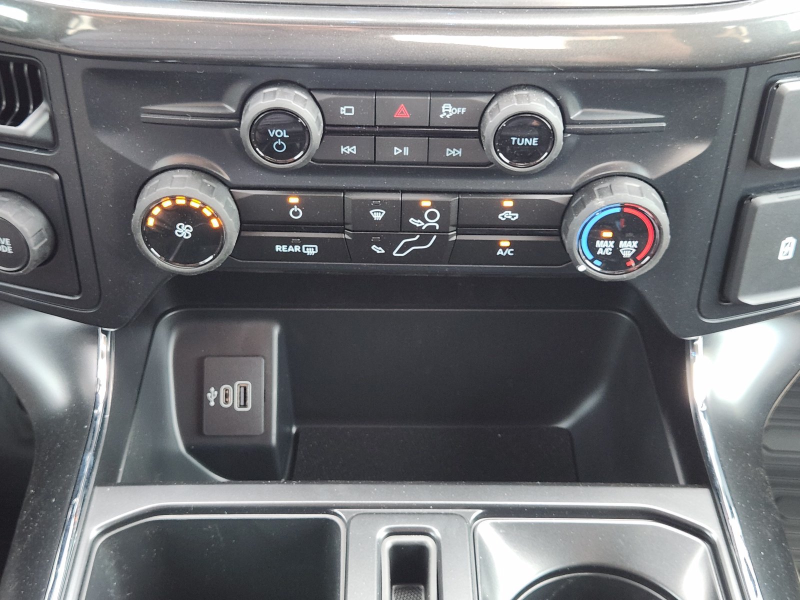 New 2026 Ford F150 STX w/ Equipment Group 200A RWD image 18