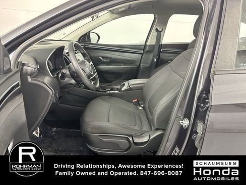 Used 2023 Hyundai Tucson SE image 4