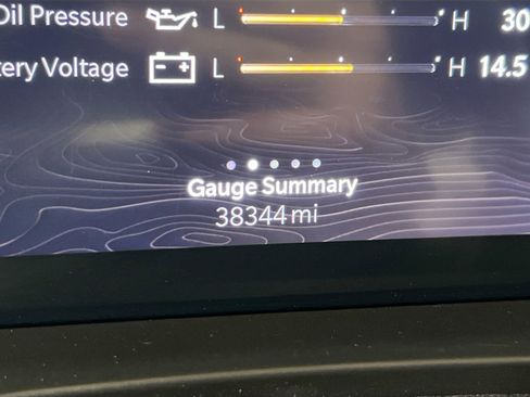 Used 2023 Jeep Grand Cherokee Limited image 12