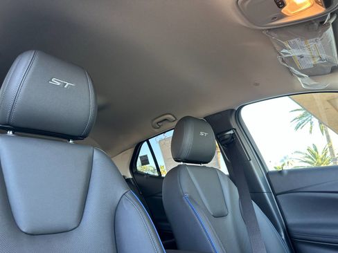 New 2026 Buick Encore GX Sport Touring FWD image 17
