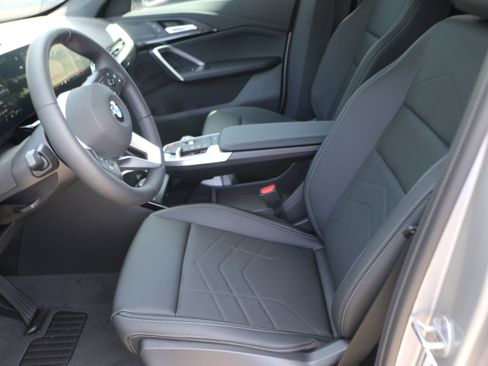 Used 2025 BMW X1 xDrive28i w/ Technology Package AWD/4WD image 15