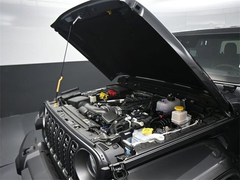 New 2025 Jeep Gladiator Sport w/ Premium Package image 33