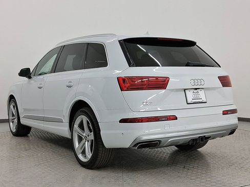 Used 2019 Audi Q7 3.0T Prestige w/ Prestige Package image 3