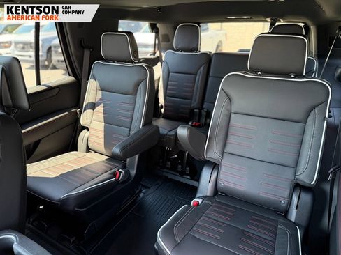 Used 2025 GMC Yukon AT4 Ultimate w/ LPO, Floor Liner Package AWD/4WD image 32
