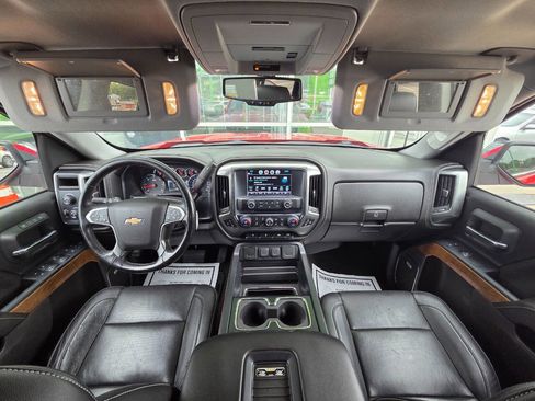 Used 2018 Chevrolet Silverado 1500 LTZ w/ Sport Package image 22