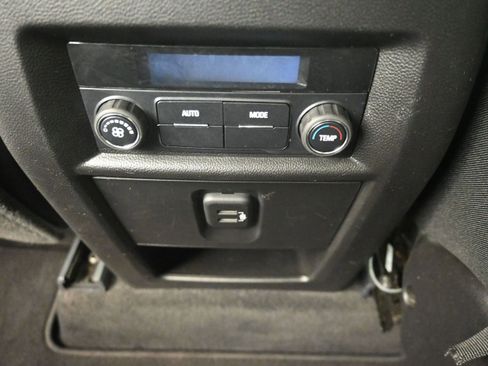 Used 2020 Chevrolet Traverse LT AWD/4WD image 22
