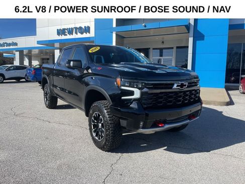 Used 2025 Chevrolet Silverado 1500 ZR2 w/ Technology Package image 1