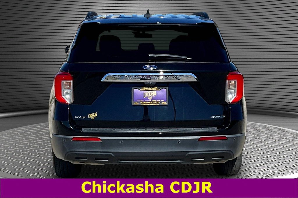 Used 2022 Ford Explorer XLT AWD/4WD image 5