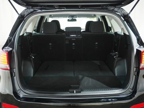 Used 2020 Kia Sorento LX AWD/4WD image 6