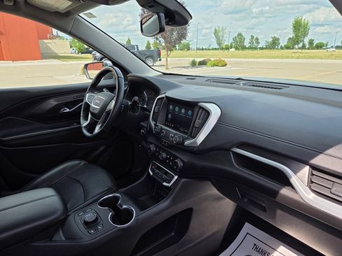 Used 2024 GMC Terrain SLT AWD/4WD image 37